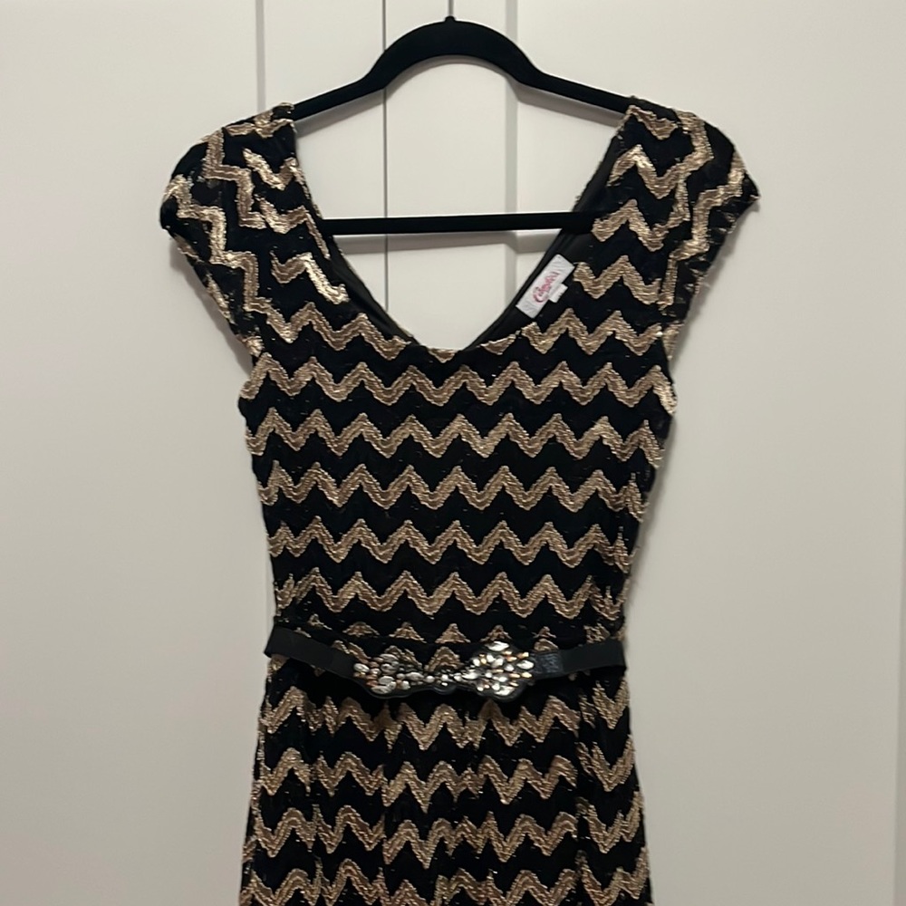 Candies medium gold and black chevron dress